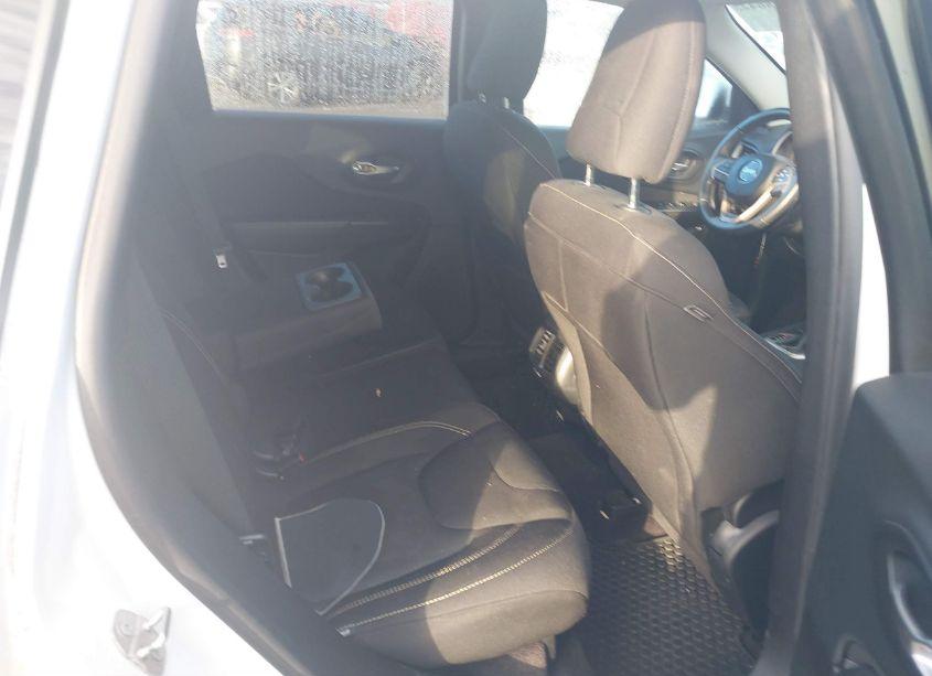 Photo 8 of 2016 Jeep Cherokee ALTITUDE (VIN 1C4PJMCB4GW187363)