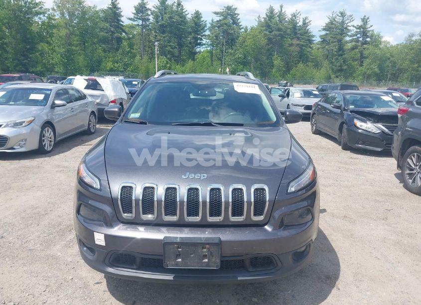 Photo 12 of 2016 Jeep Cherokee LATITUDE (VIN 1C4PJMCB4GW241454)