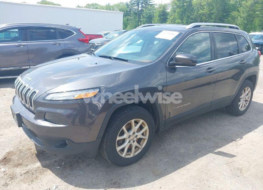 Photo 2 of 2016 Jeep Cherokee LATITUDE (VIN 1C4PJMCB4GW241454)