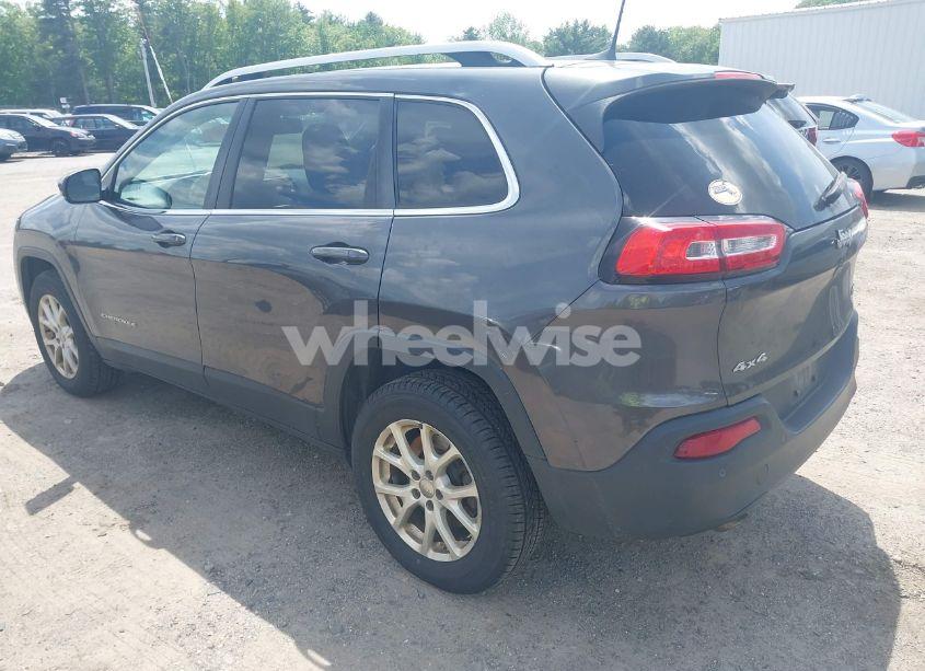 Photo 3 of 2016 Jeep Cherokee LATITUDE (VIN 1C4PJMCB4GW241454)
