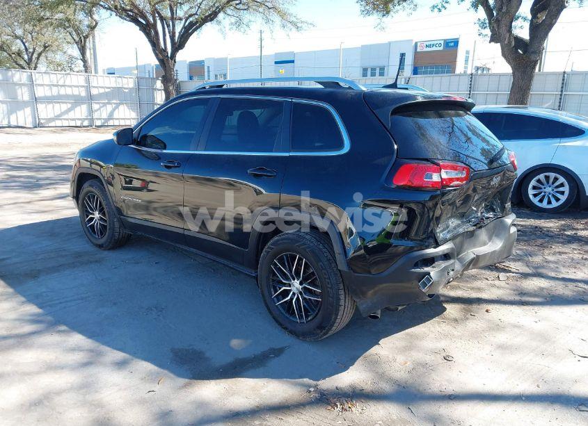 Photo 3 of 2017 Jeep Cherokee LATITUDE 4X4 (VIN 1C4PJMCB4HW575601)