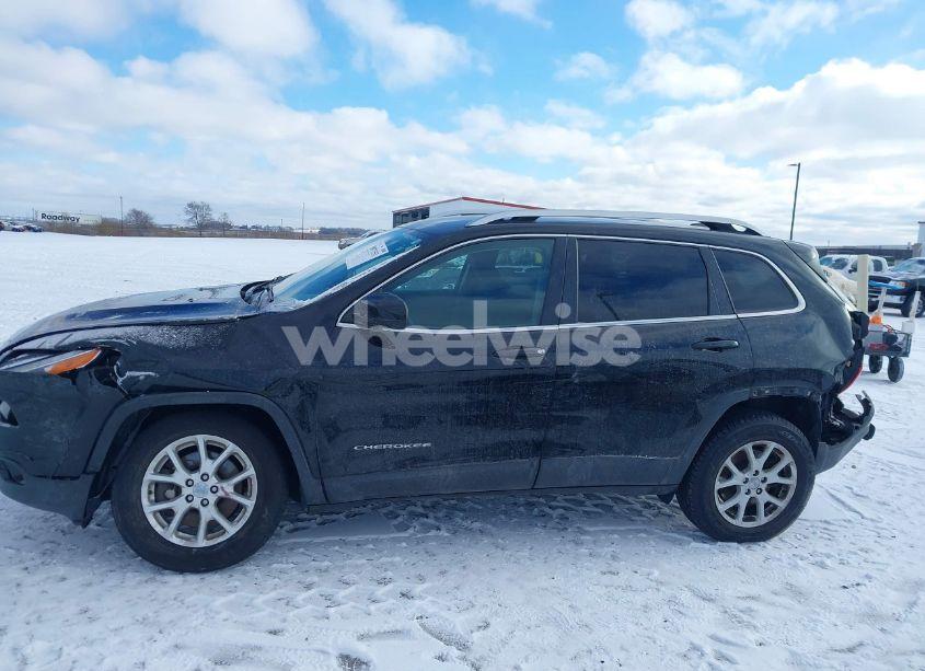 Photo 14 of 2017 Jeep Cherokee LATITUDE 4X4 (VIN 1C4PJMCB4HW605647)