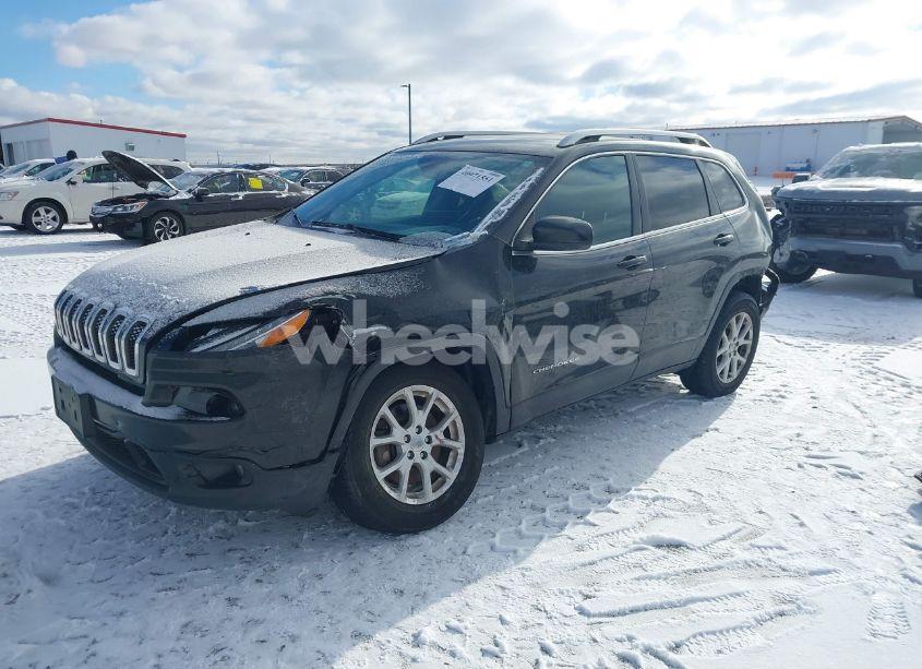 Photo 2 of 2017 Jeep Cherokee LATITUDE 4X4 (VIN 1C4PJMCB4HW605647)