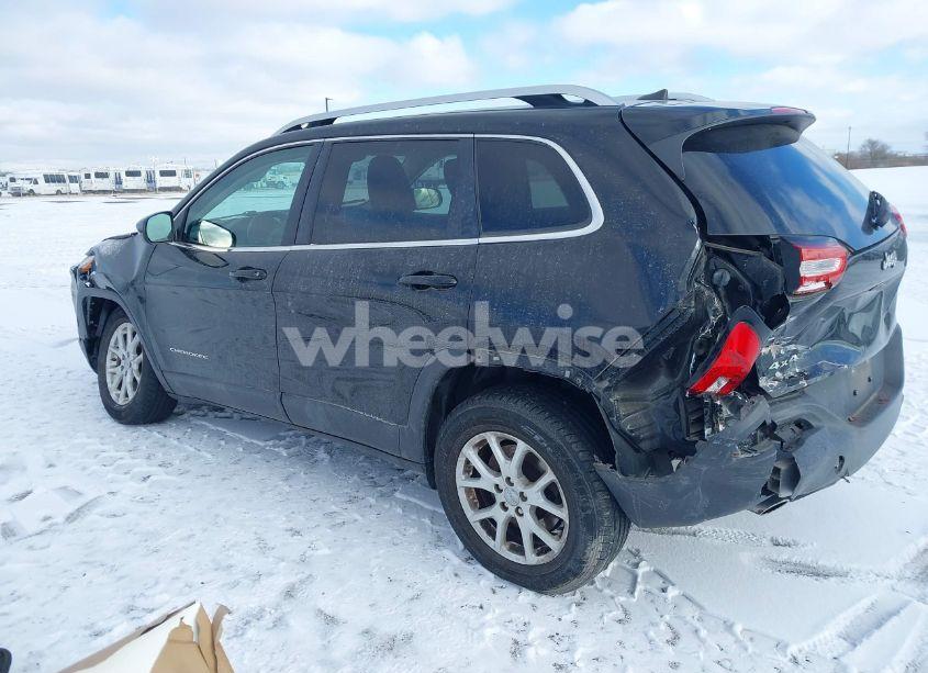 Photo 3 of 2017 Jeep Cherokee LATITUDE 4X4 (VIN 1C4PJMCB4HW605647)