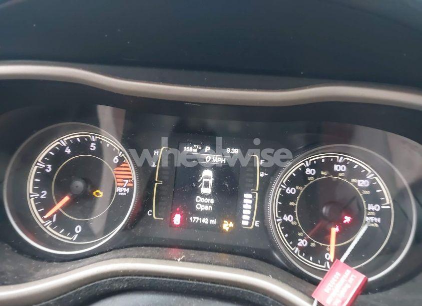 Photo 7 of 2017 Jeep Cherokee LATITUDE 4X4 (VIN 1C4PJMCB4HW633108)