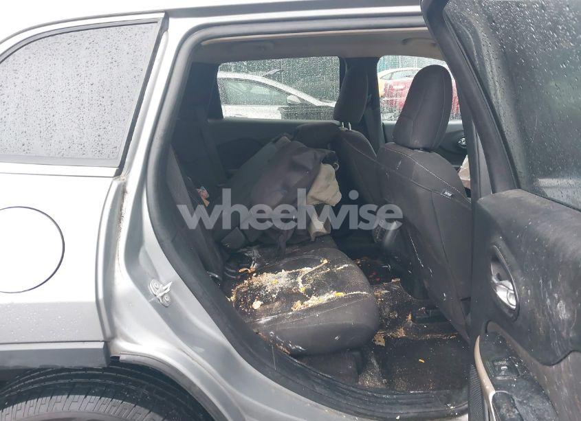 Photo 8 of 2017 Jeep Cherokee LATITUDE 4X4 (VIN 1C4PJMCB4HW633108)