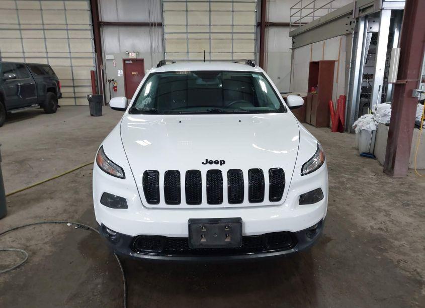 Photo 12 of 2018 Jeep Cherokee LATITUDE 4X4 (VIN 1C4PJMCB4JD581576)