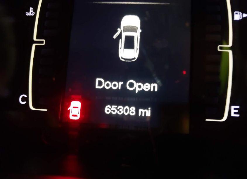 Photo 15 of 2018 Jeep Cherokee LATITUDE 4X4 (VIN 1C4PJMCB4JD581576)