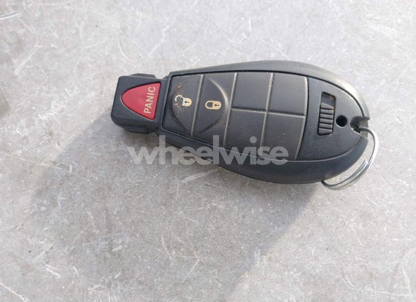 Photo 11 of 2019 Jeep Cherokee LATITUDE 4X4 (VIN 1C4PJMCB4KD120833)