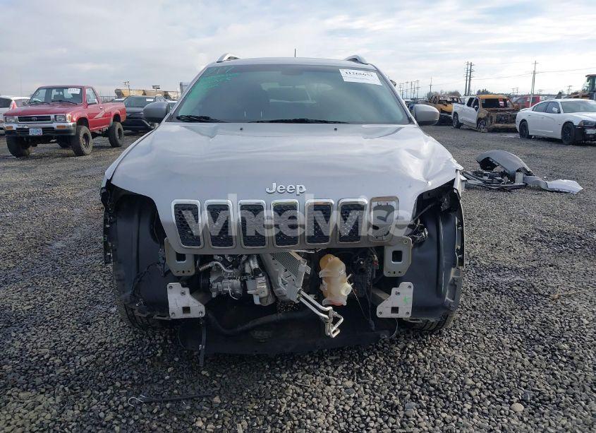 Photo 13 of 2019 Jeep Cherokee LATITUDE 4X4 (VIN 1C4PJMCB4KD120833)