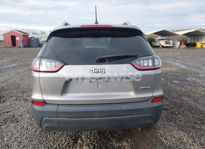 Photo 17 of 2019 Jeep Cherokee LATITUDE 4X4 (VIN 1C4PJMCB4KD120833)