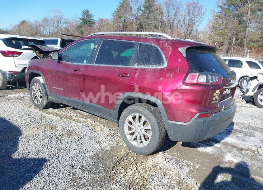 Photo 3 of 2019 Jeep Cherokee LATITUDE 4X4 (VIN 1C4PJMCB4KD190249)