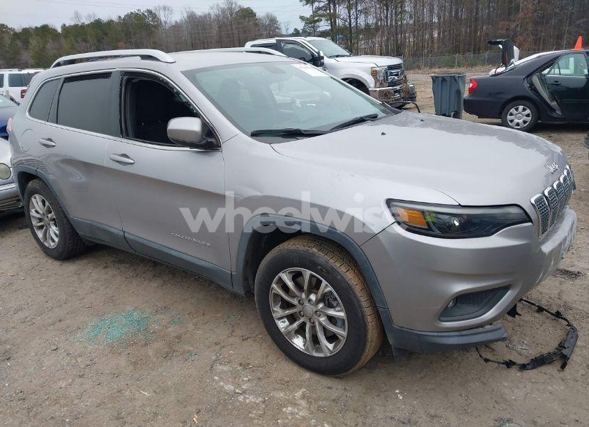 2019 Jeep Cherokee LATITUDE 4X4 (VIN 1C4PJMCB4KD425944) main photo