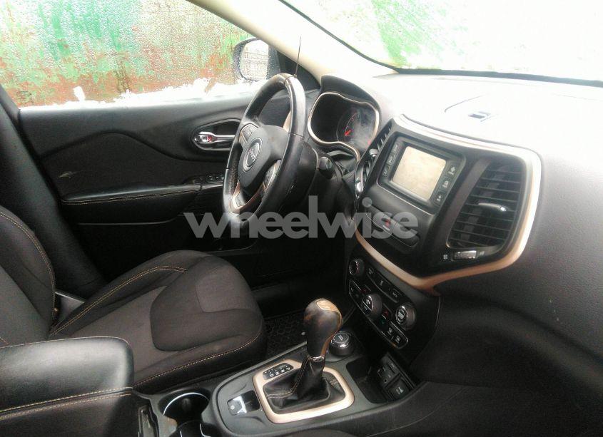 Photo 5 of 2015 Jeep Cherokee NORTH (VIN 1C4PJMCB5FW509555)