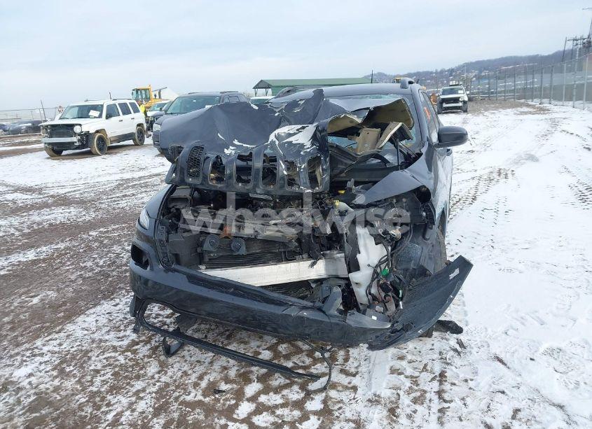 Photo 6 of 2015 Jeep Cherokee LATITUDE ALTITUDE (VIN 1C4PJMCB5FW750290)