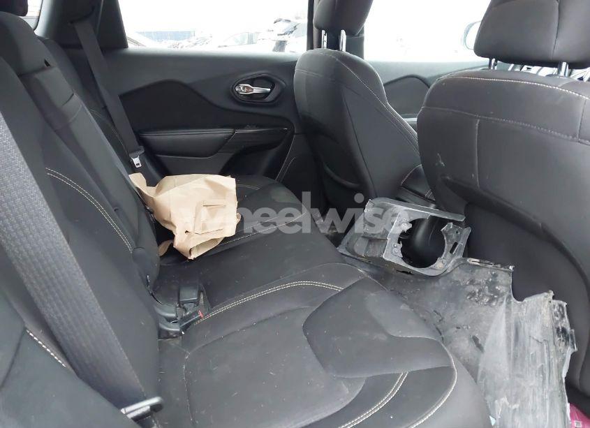 Photo 8 of 2015 Jeep Cherokee LATITUDE ALTITUDE (VIN 1C4PJMCB5FW756106)