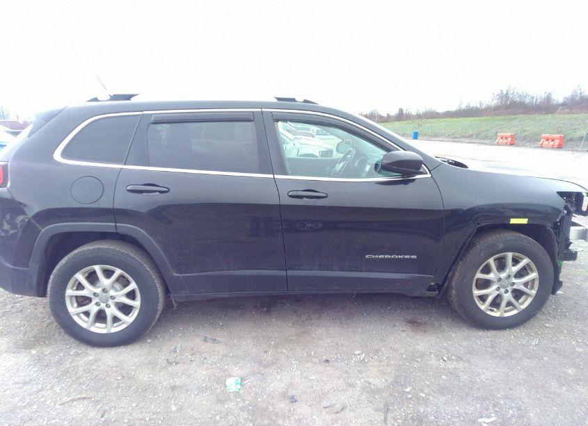 Photo 13 of 2015 Jeep Cherokee LATITUDE (VIN 1C4PJMCB5FW793138)