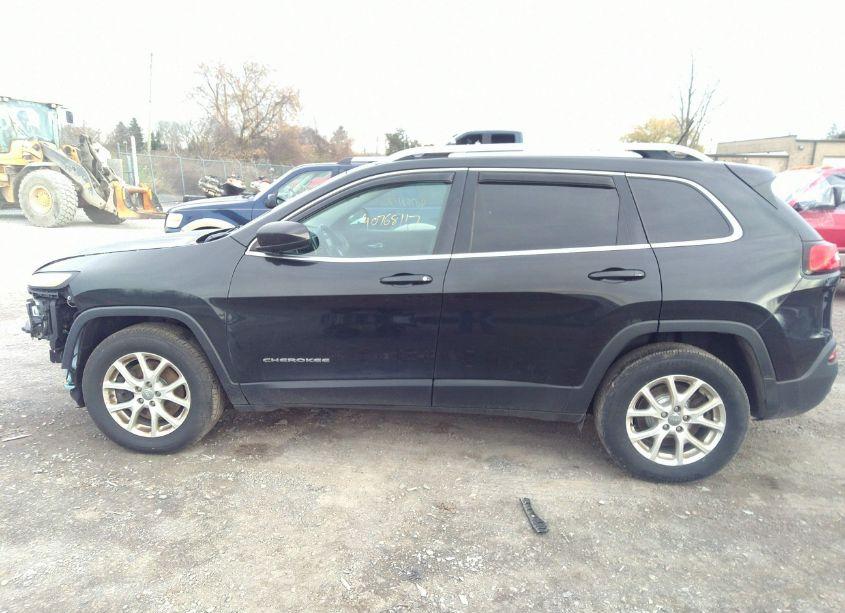Photo 14 of 2015 Jeep Cherokee LATITUDE (VIN 1C4PJMCB5FW793138)