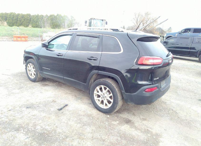 Photo 3 of 2015 Jeep Cherokee LATITUDE (VIN 1C4PJMCB5FW793138)