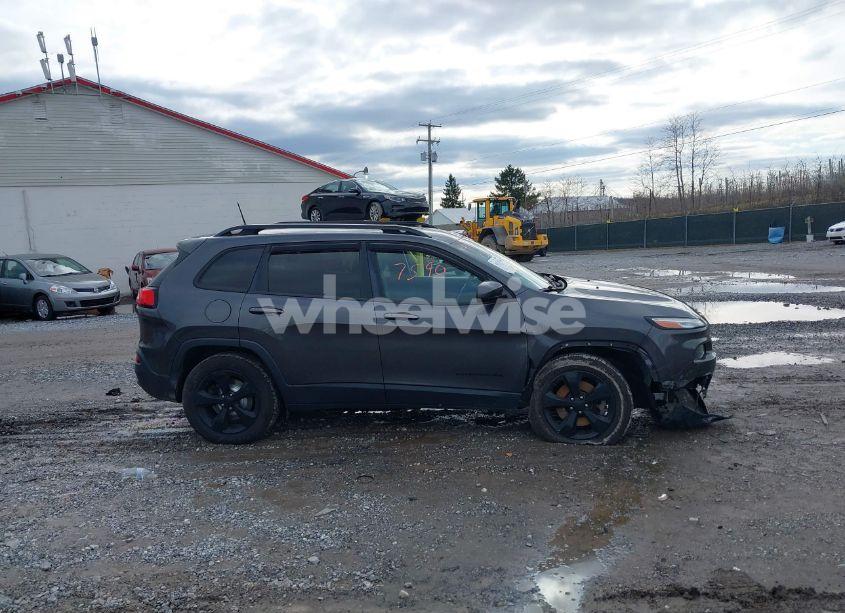 Photo 13 of 2016 Jeep Cherokee ALTITUDE (VIN 1C4PJMCB5GW152962)