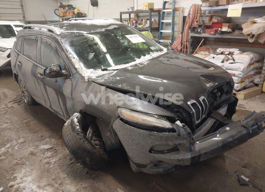 2016 Jeep Cherokee LATITUDE (VIN 1C4PJMCB5GW205496) main photo