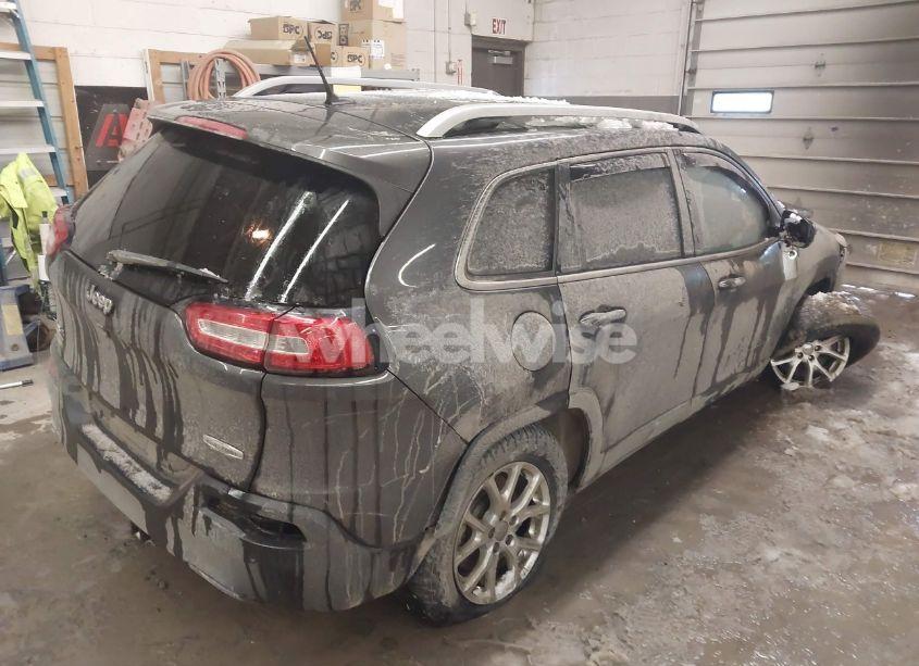 Photo 4 of 2016 Jeep Cherokee LATITUDE (VIN 1C4PJMCB5GW205496)