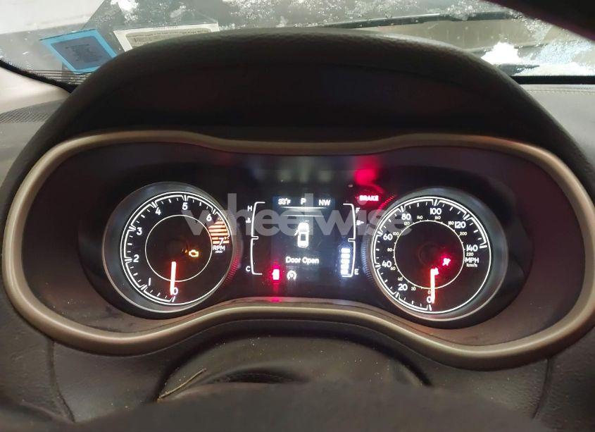 Photo 7 of 2016 Jeep Cherokee LATITUDE (VIN 1C4PJMCB5GW205496)