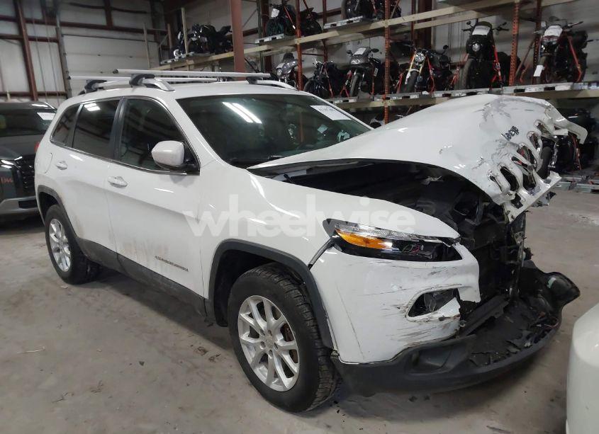 2016 Jeep Cherokee LATITUDE (VIN 1C4PJMCB5GW296446) main photo