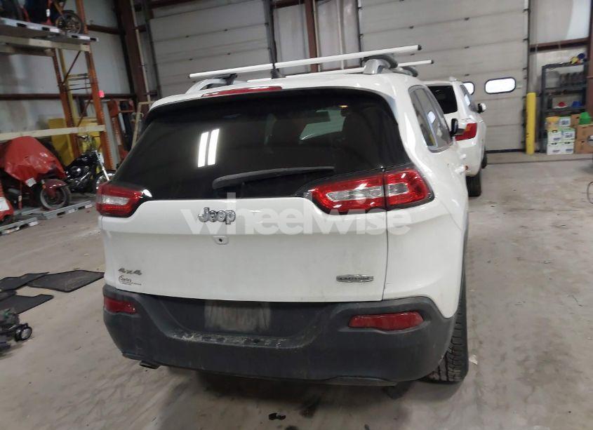 Photo 16 of 2016 Jeep Cherokee LATITUDE (VIN 1C4PJMCB5GW296446)
