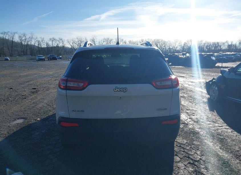 Photo 17 of 2016 Jeep Cherokee LATITUDE (VIN 1C4PJMCB5GW333883)