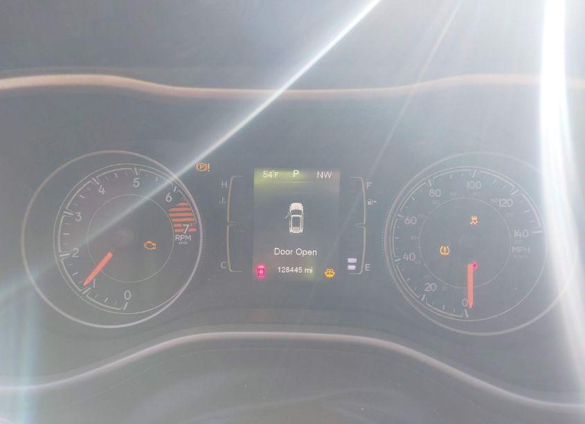 Photo 7 of 2016 Jeep Cherokee LATITUDE (VIN 1C4PJMCB5GW333883)