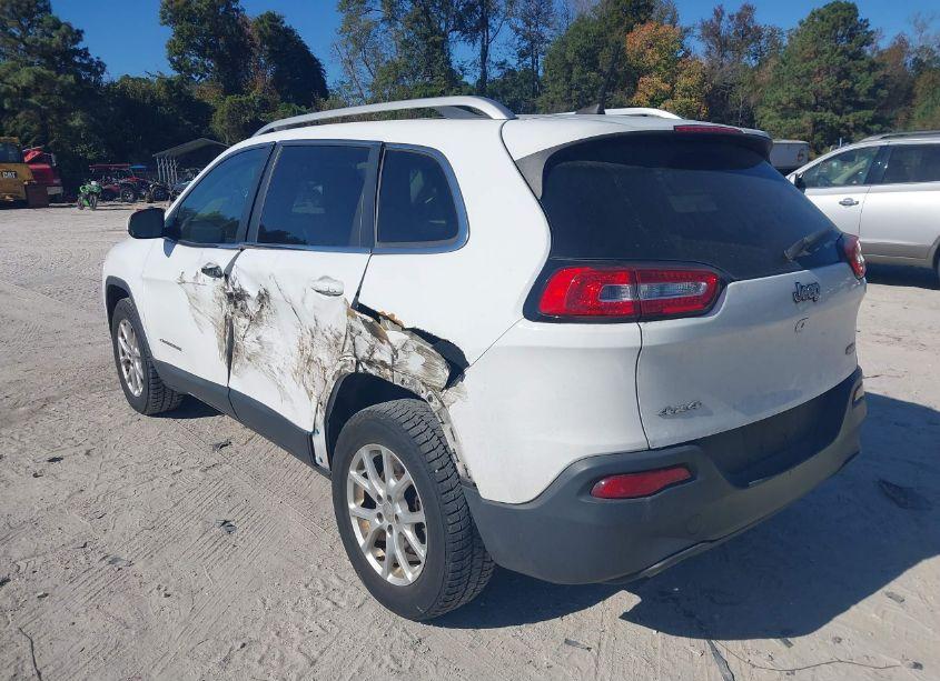 Photo 3 of 2017 Jeep Cherokee LATITUDE 4X4 (VIN 1C4PJMCB5HW575686)