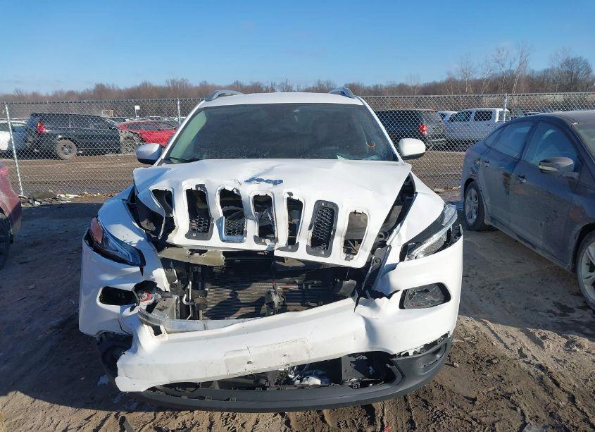 Photo 12 of 2017 Jeep Cherokee LATITUDE 4X4 (VIN 1C4PJMCB5HW583089)