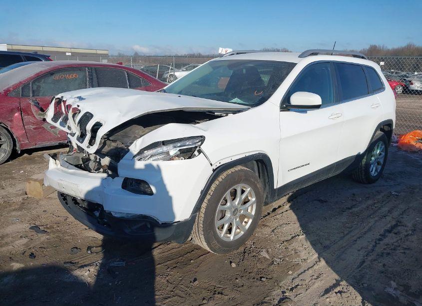 Photo 2 of 2017 Jeep Cherokee LATITUDE 4X4 (VIN 1C4PJMCB5HW583089)