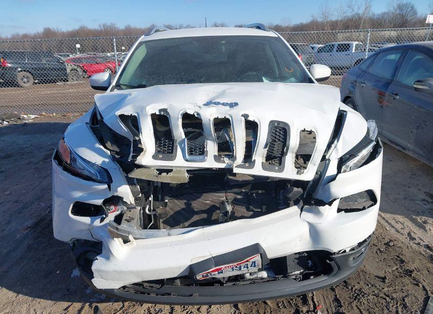 Photo 6 of 2017 Jeep Cherokee LATITUDE 4X4 (VIN 1C4PJMCB5HW583089)