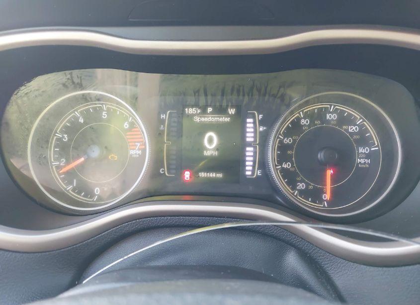 Photo 7 of 2017 Jeep Cherokee LATITUDE 4X4 (VIN 1C4PJMCB5HW583089)