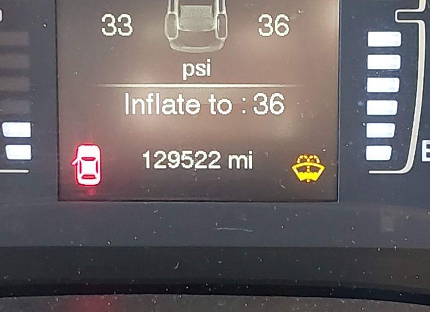 Photo 15 of 2018 Jeep Cherokee LATITUDE 4X4 (VIN 1C4PJMCB5JD570781)