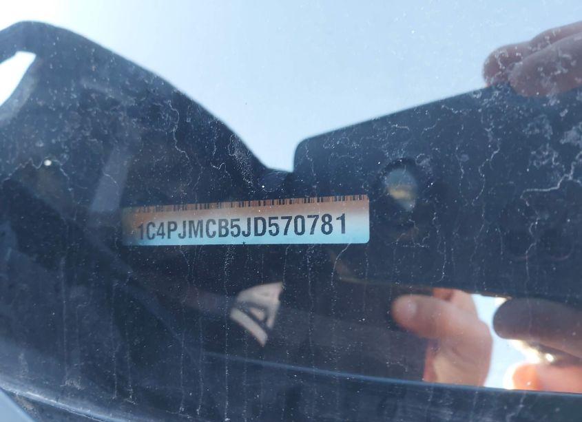 Photo 9 of 2018 Jeep Cherokee LATITUDE 4X4 (VIN 1C4PJMCB5JD570781)