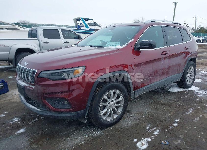 Photo 2 of 2019 Jeep Cherokee LATITUDE 4X4 (VIN 1C4PJMCB5KD213165)
