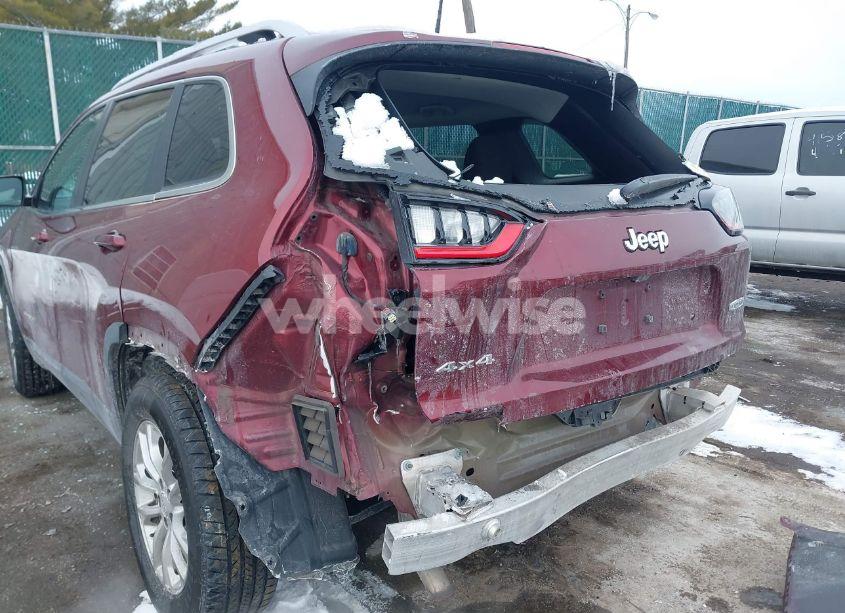 Photo 6 of 2019 Jeep Cherokee LATITUDE 4X4 (VIN 1C4PJMCB5KD213165)