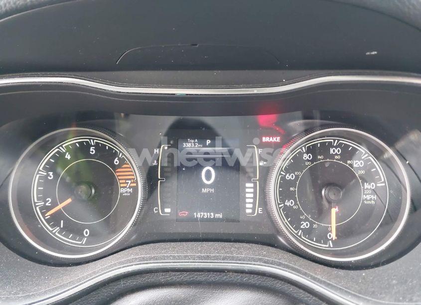 Photo 7 of 2019 Jeep Cherokee LATITUDE 4X4 (VIN 1C4PJMCB5KD213165)