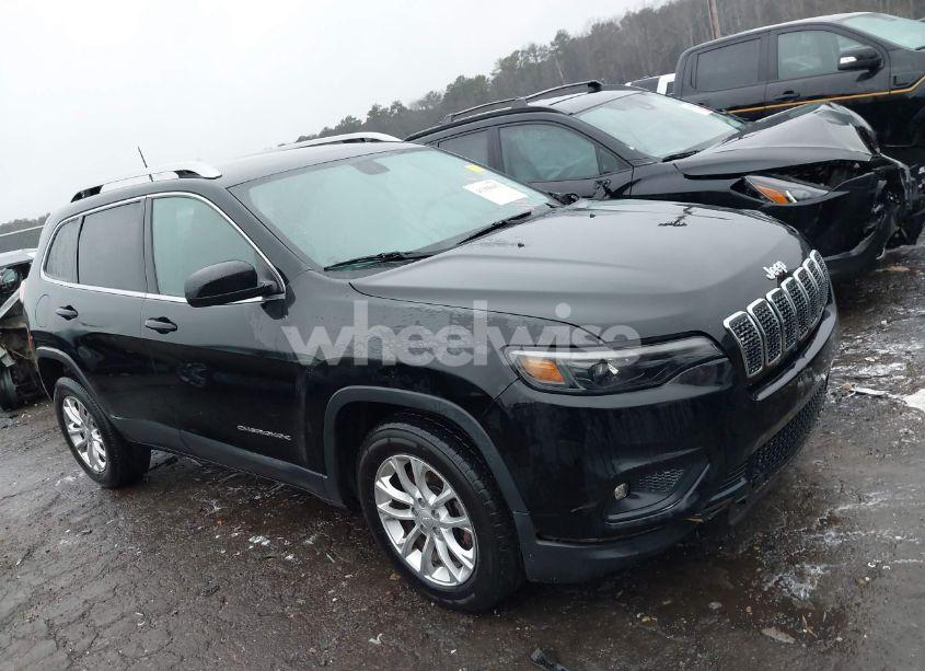 2019 Jeep Cherokee LATITUDE 4X4 (VIN 1C4PJMCB5KD346671) main photo