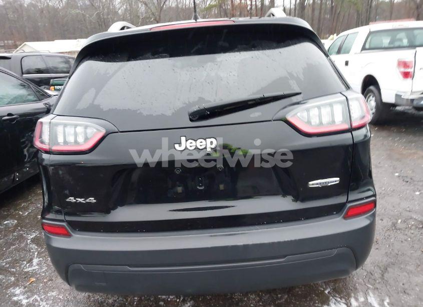 Photo 16 of 2019 Jeep Cherokee LATITUDE 4X4 (VIN 1C4PJMCB5KD346671)