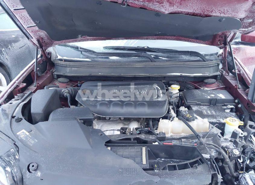 Photo 10 of 2019 Jeep Cherokee LATITUDE 4X4 (VIN 1C4PJMCB5KD410594)