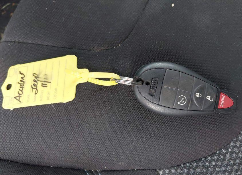 Photo 11 of 2019 Jeep Cherokee LATITUDE 4X4 (VIN 1C4PJMCB5KD412717)