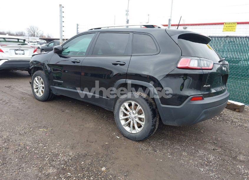 Photo 3 of 2020 Jeep Cherokee LATITUDE 4X4 (VIN 1C4PJMCB5LD574980)