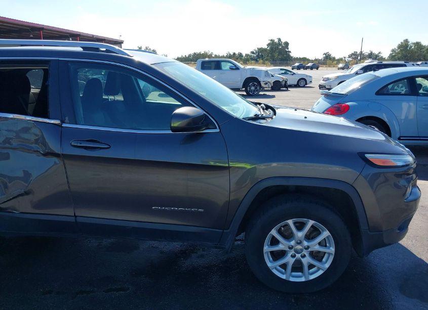 Photo 18 of 2014 Jeep Cherokee LATITUDE (VIN 1C4PJMCB6EW186289)