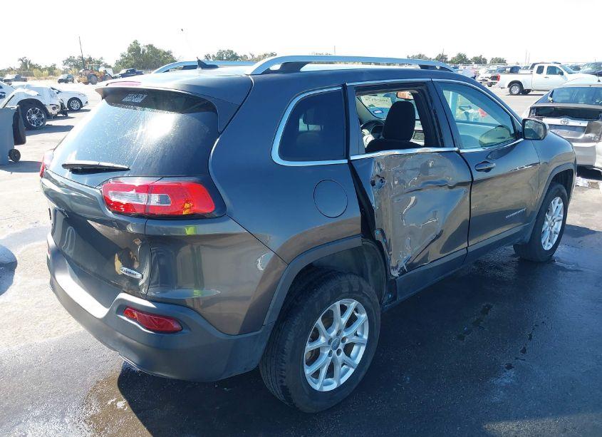 Photo 4 of 2014 Jeep Cherokee LATITUDE (VIN 1C4PJMCB6EW186289)