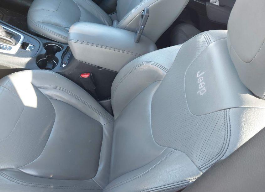 Photo 21 of 2014 Jeep Cherokee LATITUDE (VIN 1C4PJMCB6EW227844)