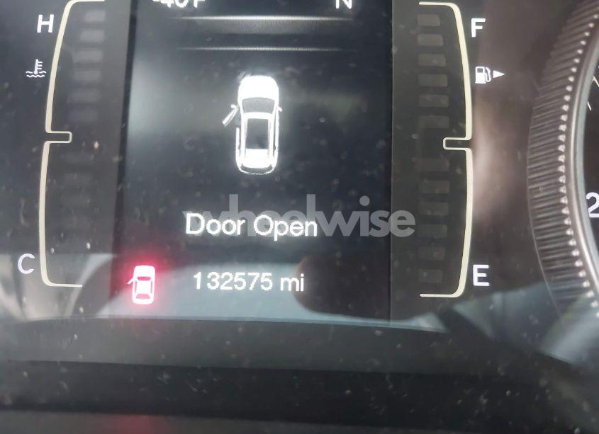 Photo 15 of 2014 Jeep Cherokee LATITUDE (VIN 1C4PJMCB6EW281936)